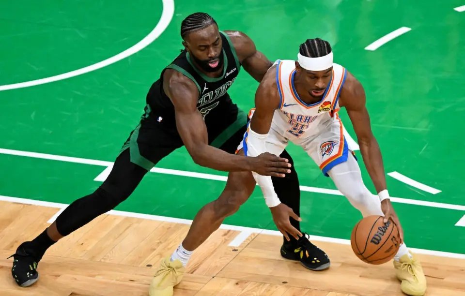爱游戏中国-包含转会期NBA季后赛焦点战，波士顿凯尔特人绝杀压哨，气氛紧张，纪律约束更严格的词条